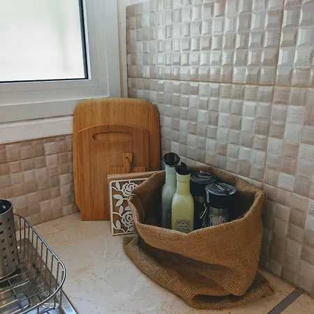 Ζεστό διαμέρισμα κοντά στο κέντρο της Αθήνας-2